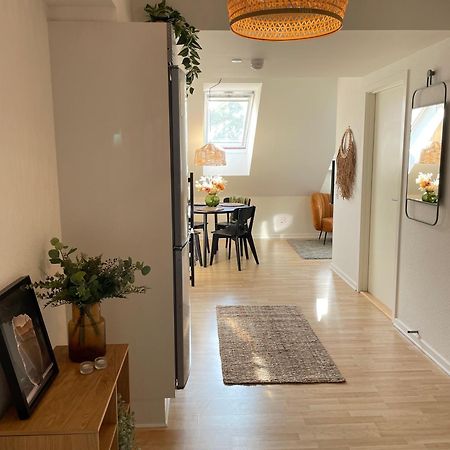 Central Lejlighed I Odense C Apartment Ngoại thất bức ảnh